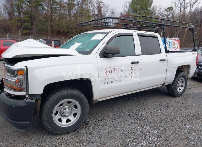 Photo 12 of 2018 Chevrolet Silverado 1500 WT (VIN 3GCUKNEC2JG639635)