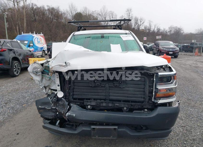 Photo 13 of 2018 Chevrolet Silverado 1500 WT (VIN 3GCUKNEC2JG639635)