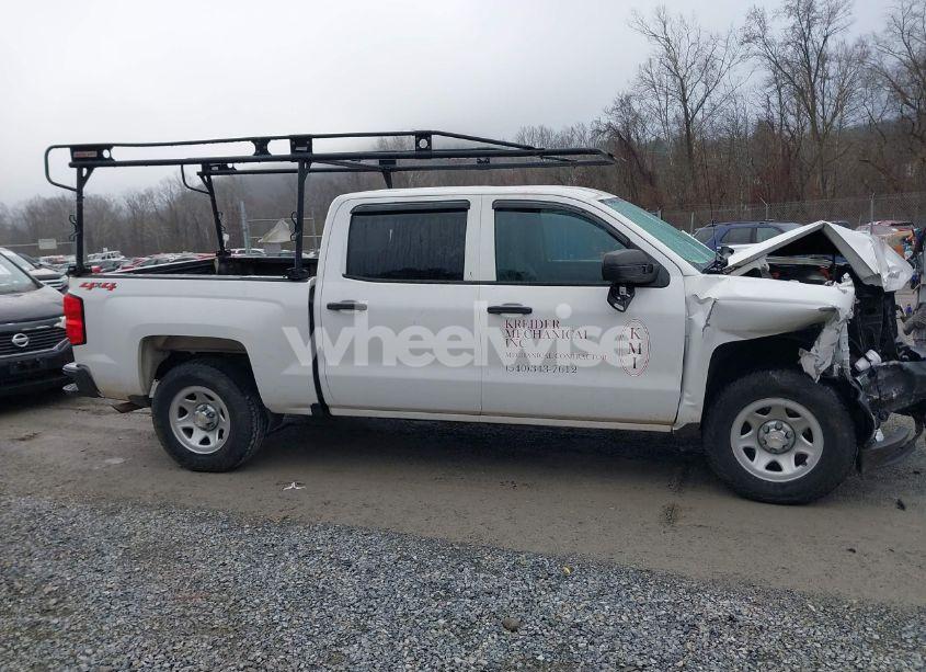 Photo 14 of 2018 Chevrolet Silverado 1500 WT (VIN 3GCUKNEC2JG639635)