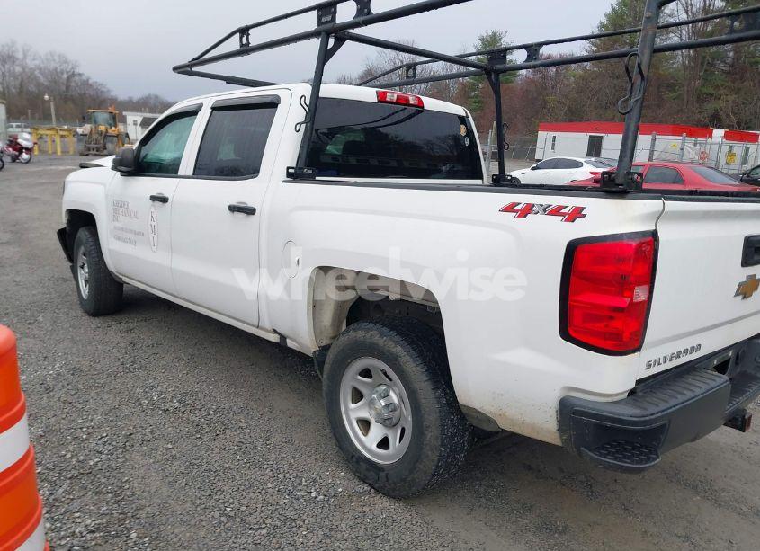 Photo 3 of 2018 Chevrolet Silverado 1500 WT (VIN 3GCUKNEC2JG639635)