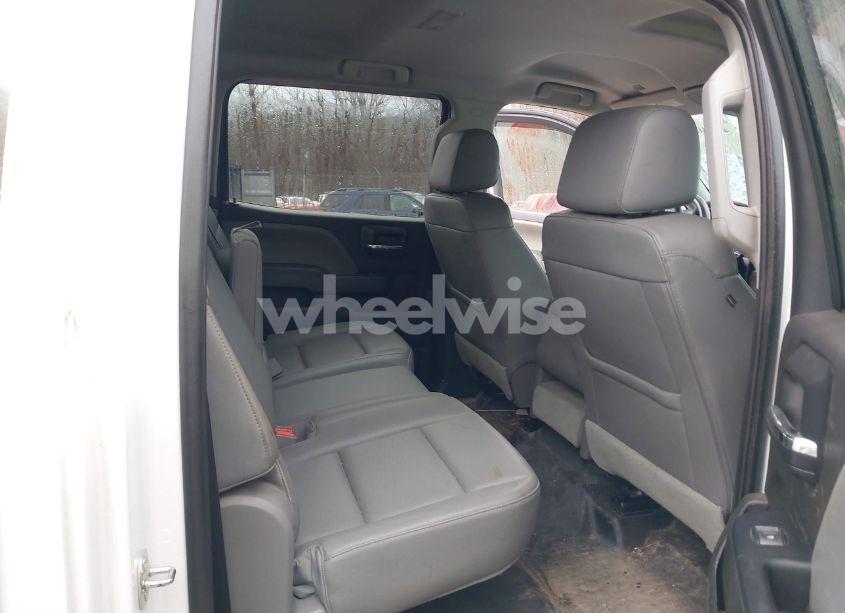 Photo 8 of 2018 Chevrolet Silverado 1500 WT (VIN 3GCUKNEC2JG639635)