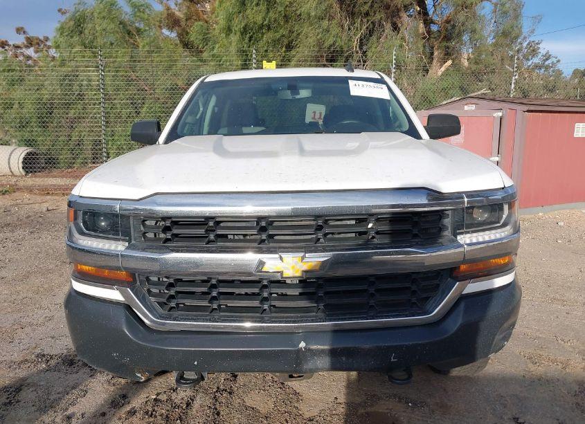 Photo 12 of 2018 Chevrolet Silverado 1500 WT (VIN 3GCUKNEC4JG412379)