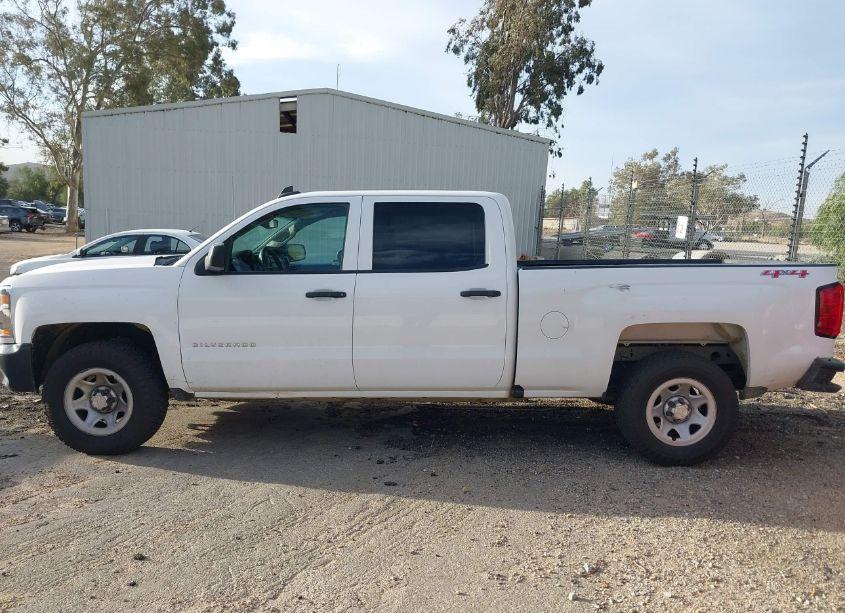 Photo 14 of 2018 Chevrolet Silverado 1500 WT (VIN 3GCUKNEC4JG412379)