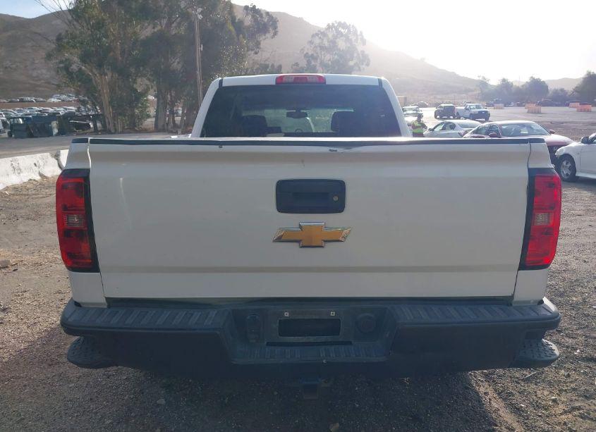 Photo 16 of 2018 Chevrolet Silverado 1500 WT (VIN 3GCUKNEC4JG412379)