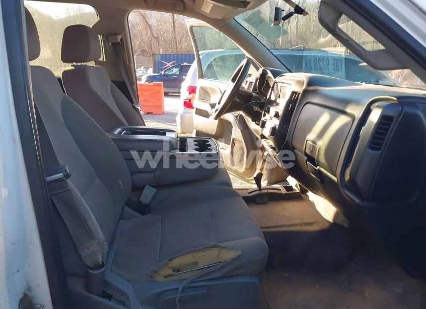 Photo 5 of 2016 Chevrolet Silverado 1500 WT (VIN 3GCUKNEC5GG188502)