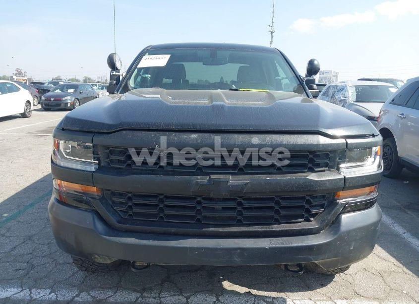 Photo 12 of 2018 Chevrolet Silverado 1500 WT (VIN 3GCUKNEC6JG463656)