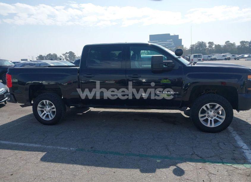 Photo 13 of 2018 Chevrolet Silverado 1500 WT (VIN 3GCUKNEC6JG463656)