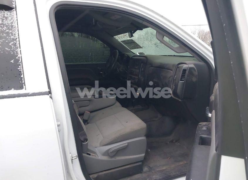 Photo 5 of 2017 Chevrolet Silverado 1500 WT (VIN 3GCUKNEC7HG435228)