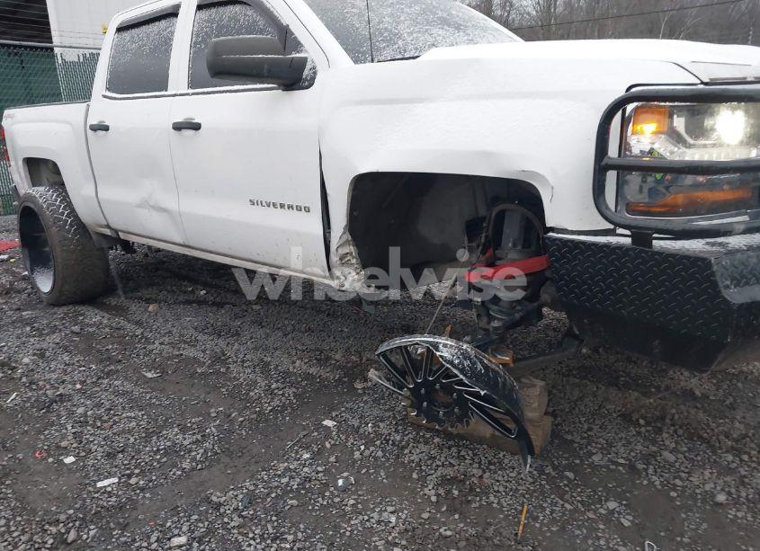 Photo 6 of 2017 Chevrolet Silverado 1500 WT (VIN 3GCUKNEC7HG435228)