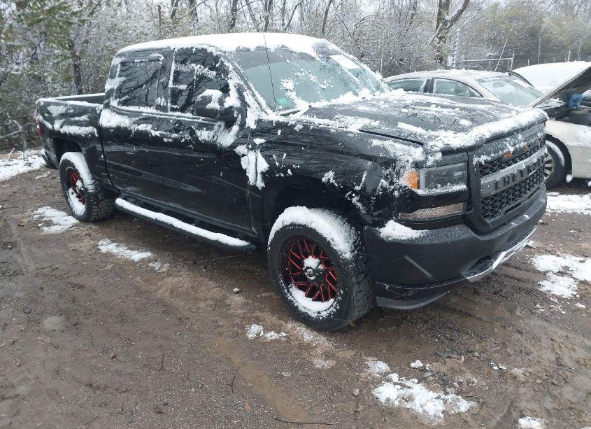 2018 Chevrolet Silverado 1500 WT (VIN 3GCUKNEC7JG313314) main photo