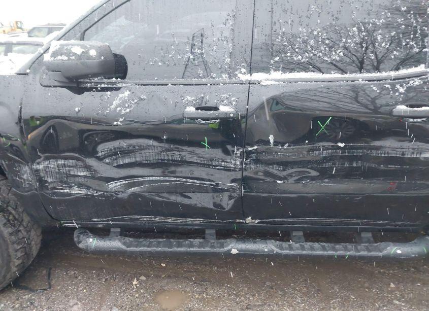 Photo 14 of 2018 Chevrolet Silverado 1500 WT (VIN 3GCUKNEC7JG313314)