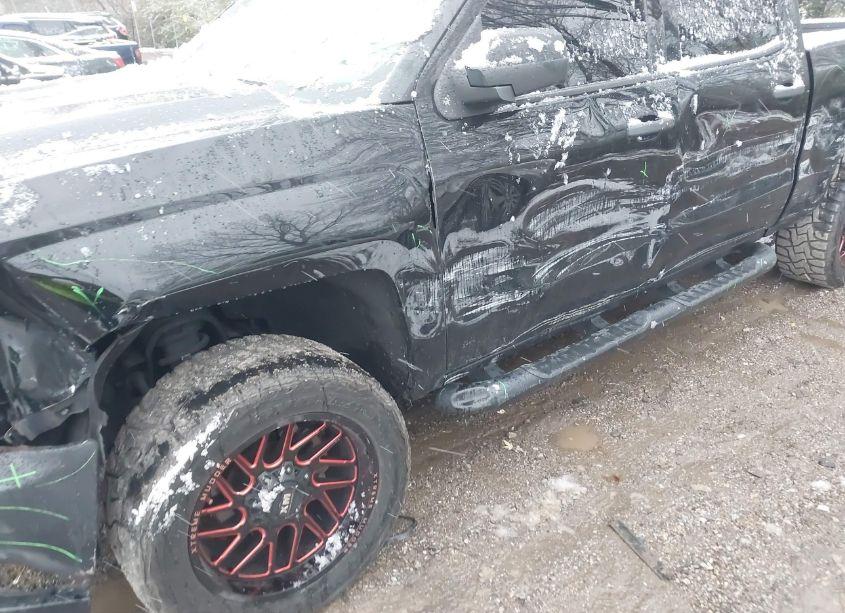 Photo 6 of 2018 Chevrolet Silverado 1500 WT (VIN 3GCUKNEC7JG313314)