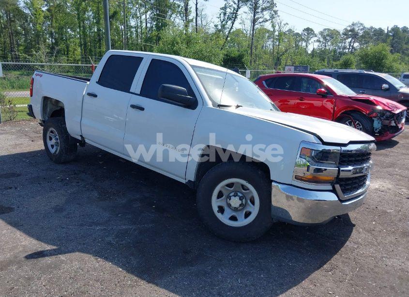 2018 Chevrolet Silverado 1500 WT (VIN 3GCUKNEC7JG429046) main photo