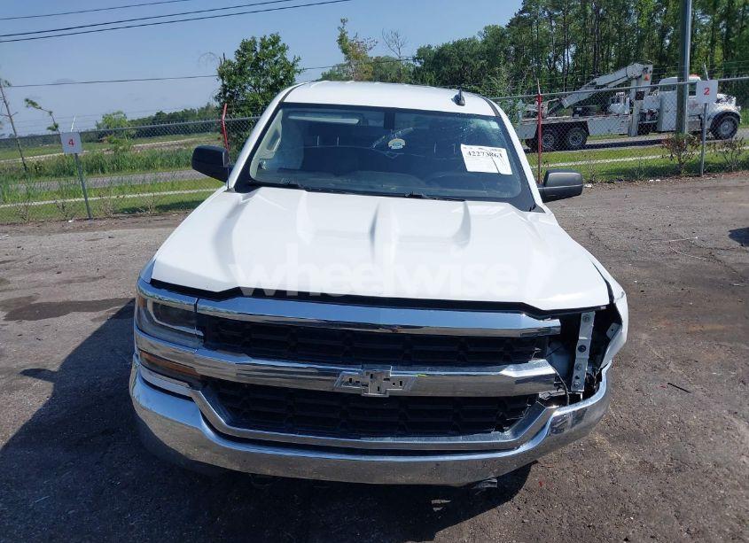 Photo 12 of 2018 Chevrolet Silverado 1500 WT (VIN 3GCUKNEC7JG429046)