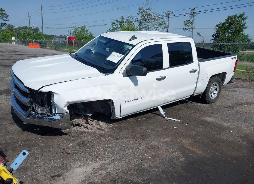 Photo 2 of 2018 Chevrolet Silverado 1500 WT (VIN 3GCUKNEC7JG429046)