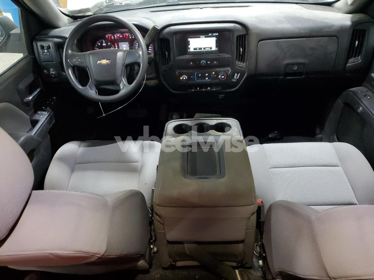 Photo 8 of 2018 CHEVROLET SILVERADO K1500 (VIN 3GCUKNEC7JG591730)