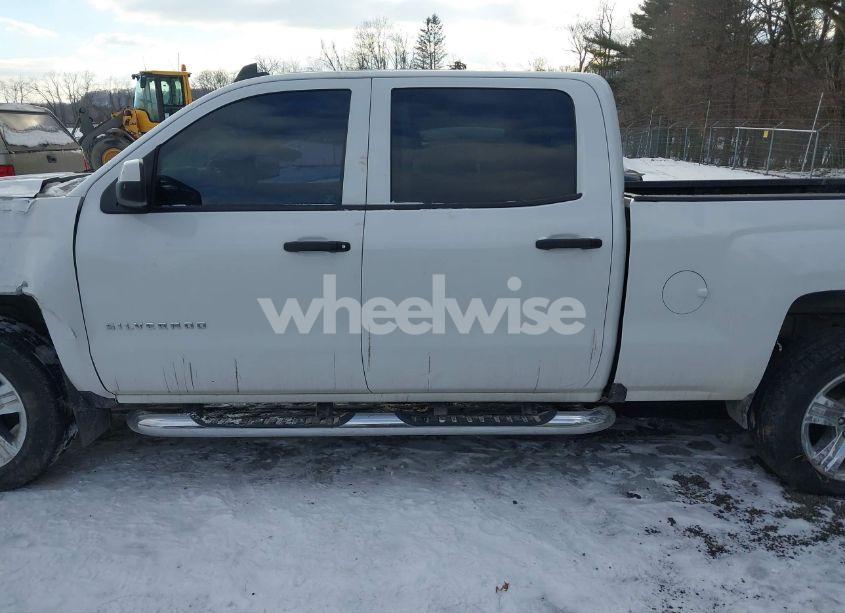 Photo 15 of 2018 Chevrolet Silverado 1500 CUSTOM (VIN 3GCUKPEC2JG513304)