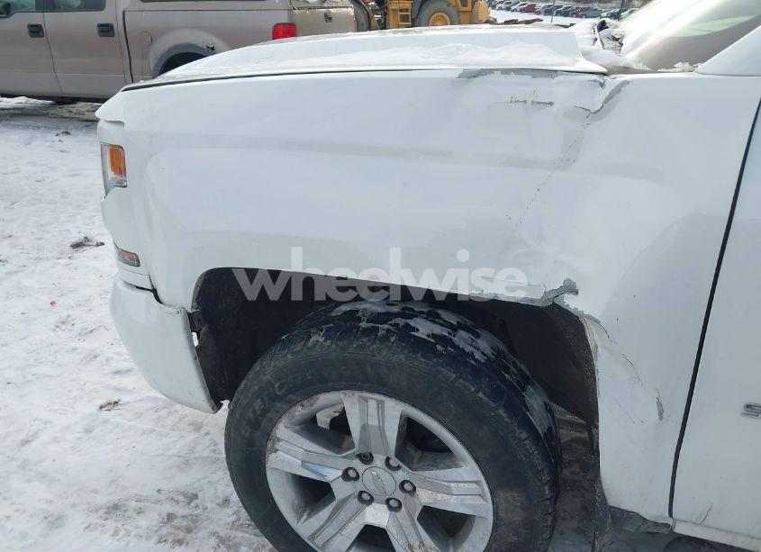 Photo 19 of 2018 Chevrolet Silverado 1500 CUSTOM (VIN 3GCUKPEC2JG513304)