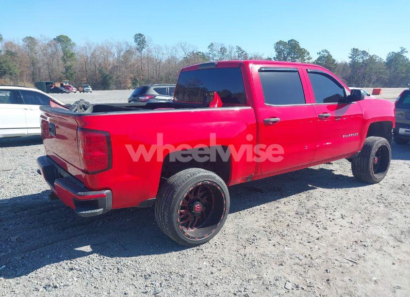 Photo 4 of 2018 Chevrolet Silverado 1500 CUSTOM (VIN 3GCUKPEC4JG136782)