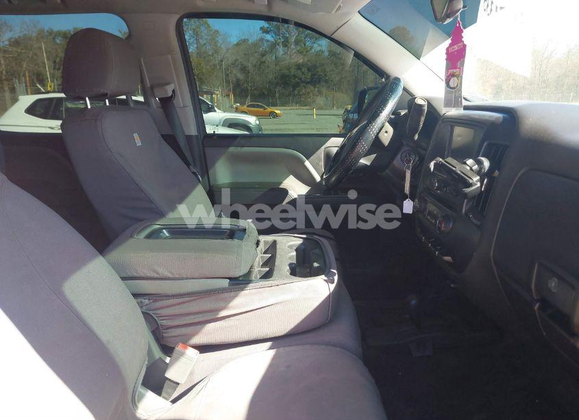 Photo 5 of 2018 Chevrolet Silverado 1500 CUSTOM (VIN 3GCUKPEC4JG136782)