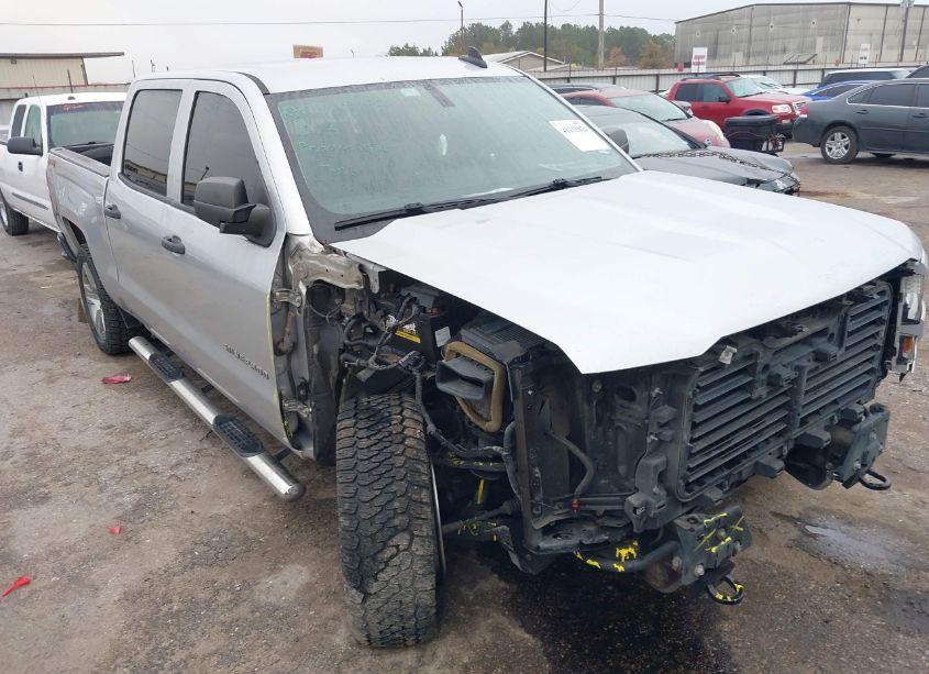 2018 Chevrolet Silverado 1500 CUSTOM (VIN 3GCUKPEC4JG151413) main photo