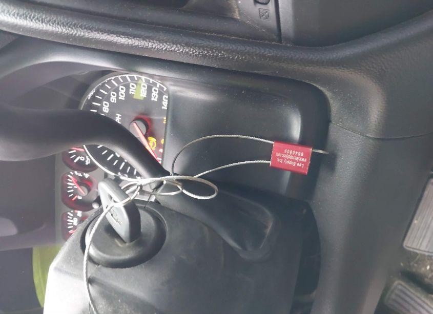 Photo 11 of 2018 Chevrolet Silverado 1500 CUSTOM (VIN 3GCUKPEC4JG151413)