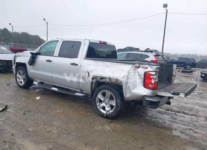 Photo 3 of 2018 Chevrolet Silverado 1500 CUSTOM (VIN 3GCUKPEC6JG158864)