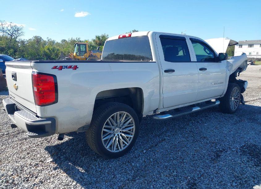 Photo 4 of 2018 Chevrolet Silverado 1500 CUSTOM (VIN 3GCUKPEC9JG565920)