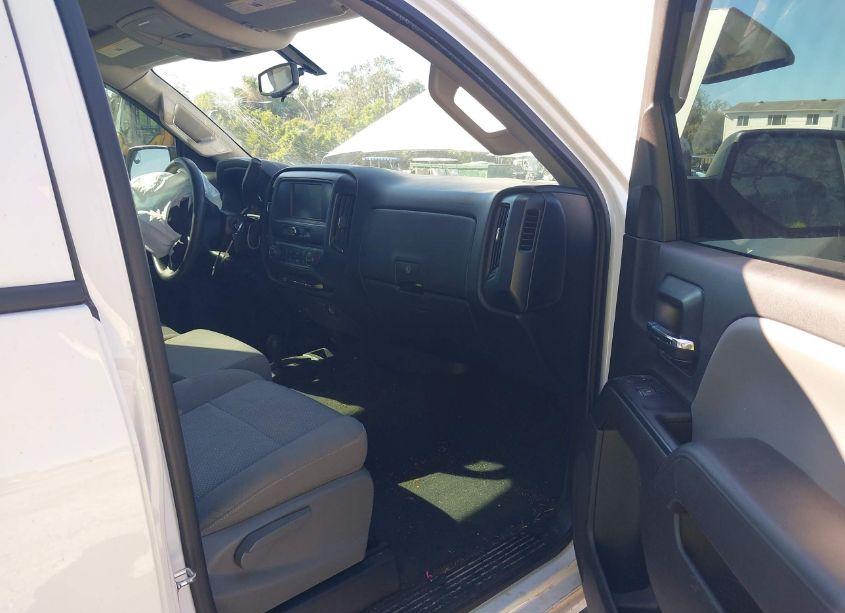 Photo 5 of 2018 Chevrolet Silverado 1500 CUSTOM (VIN 3GCUKPEC9JG565920)