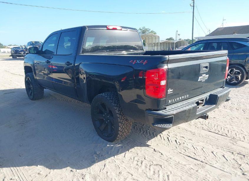 Photo 3 of 2018 Chevrolet Silverado 1500 CUSTOM (VIN 3GCUKPECXJG304344)