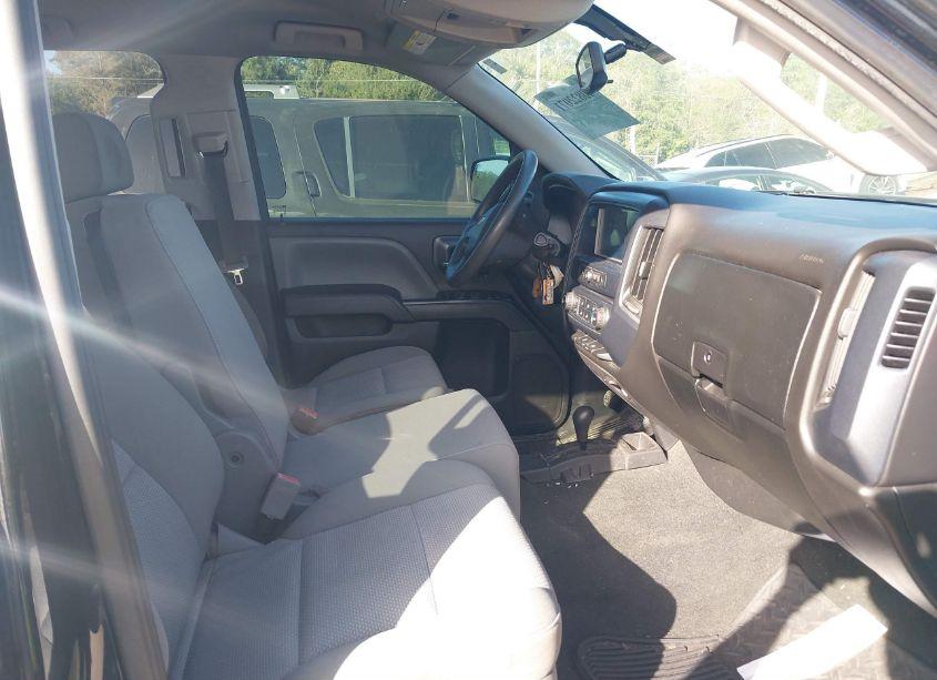 Photo 5 of 2018 Chevrolet Silverado 1500 CUSTOM (VIN 3GCUKPECXJG304344)