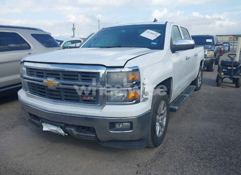 Photo 2 of 2014 Chevrolet Silverado 1500 LT (VIN 3GCUKREC0EG100511)