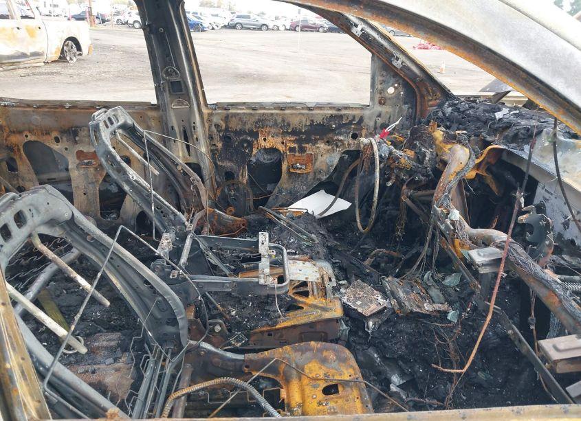 Photo 5 of 2014 Chevrolet Silverado 1500 1LT (VIN 3GCUKREC0EG254877)