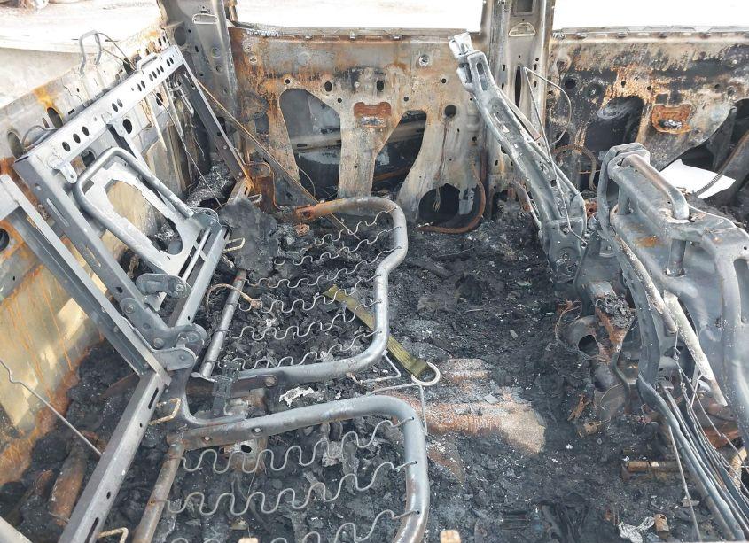 Photo 8 of 2014 Chevrolet Silverado 1500 1LT (VIN 3GCUKREC0EG254877)