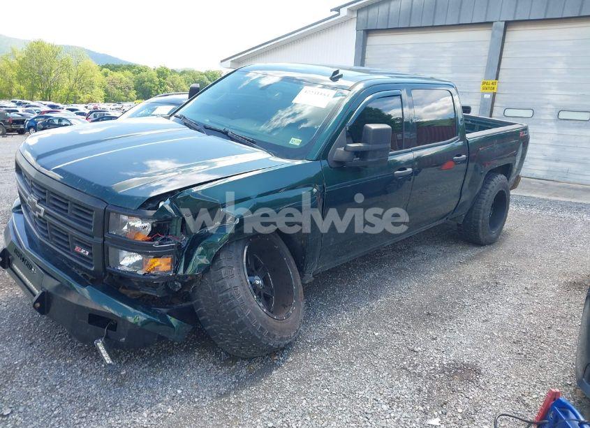 Photo 2 of 2014 Chevrolet Silverado 1500 2LT (VIN 3GCUKREC0EG466033)