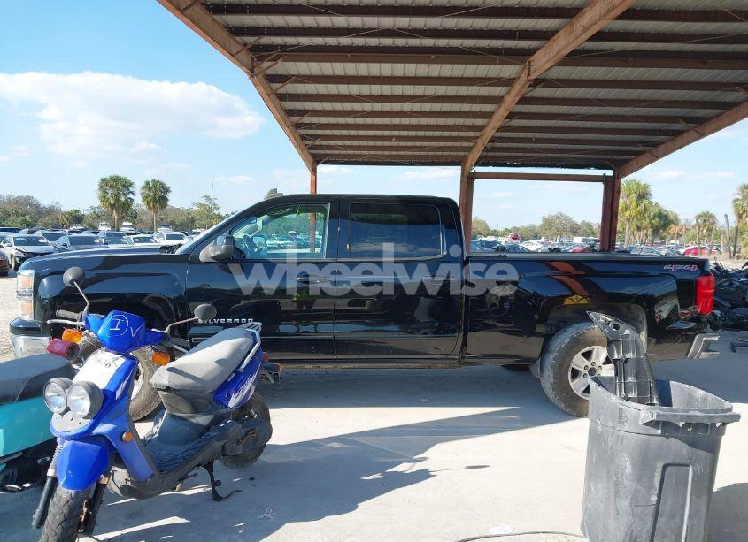 Photo 14 of 2015 Chevrolet Silverado 1500 1LT (VIN 3GCUKREC0FG116998)