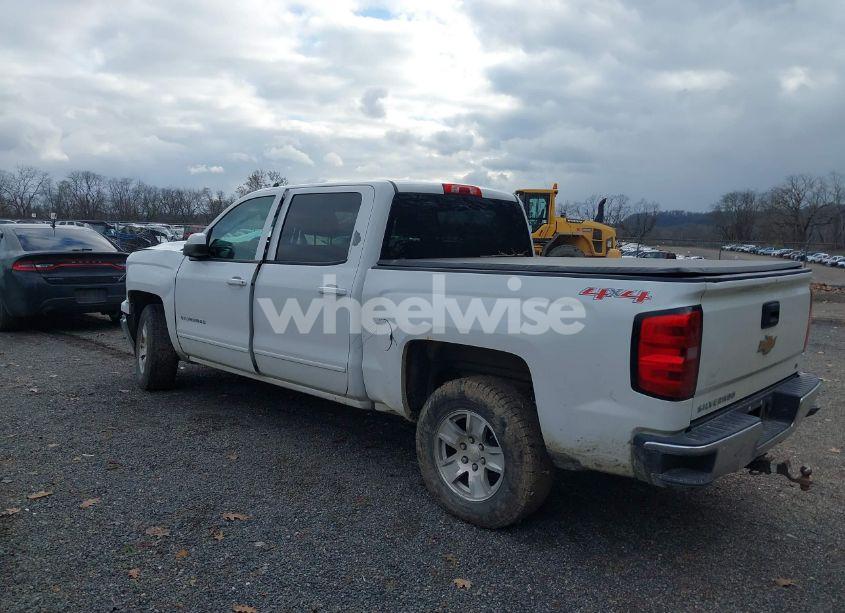 Photo 3 of 2015 Chevrolet Silverado 1500 1LT (VIN 3GCUKREC0FG117150)