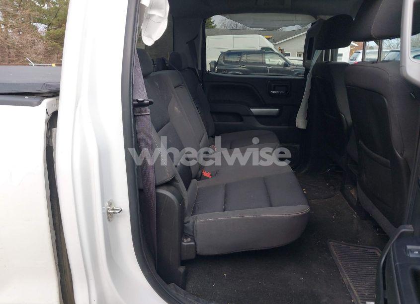 Photo 8 of 2015 Chevrolet Silverado 1500 1LT (VIN 3GCUKREC0FG117150)