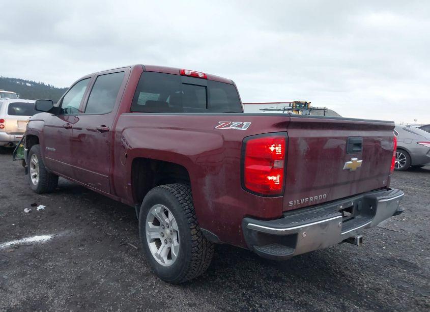 Photo 3 of 2015 Chevrolet Silverado 1500 2LT (VIN 3GCUKREC0FG131713)