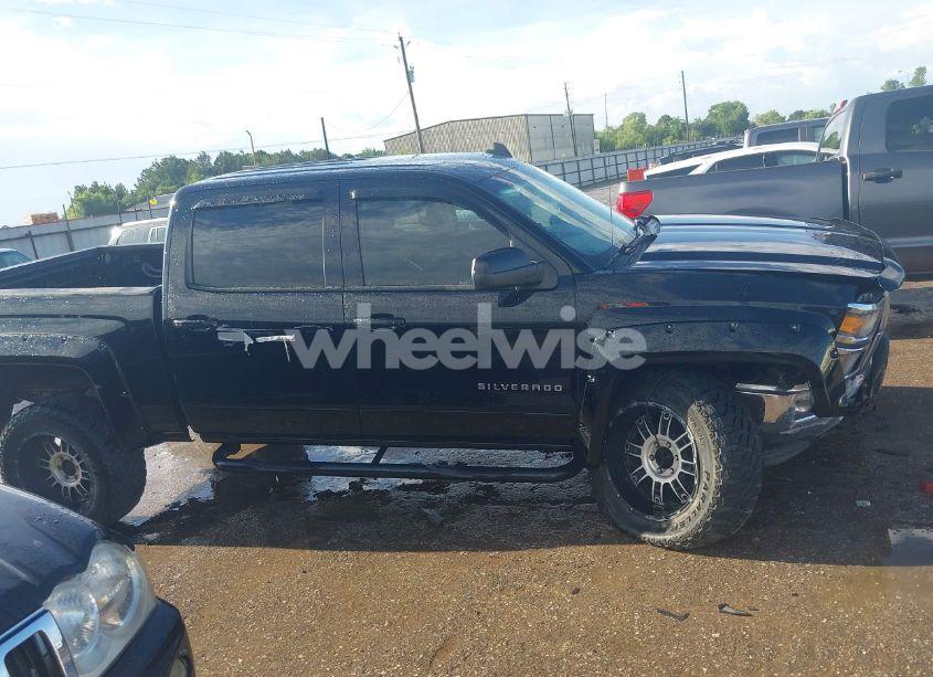 Photo 14 of 2015 Chevrolet Silverado 1500 2LT (VIN 3GCUKREC0FG137544)