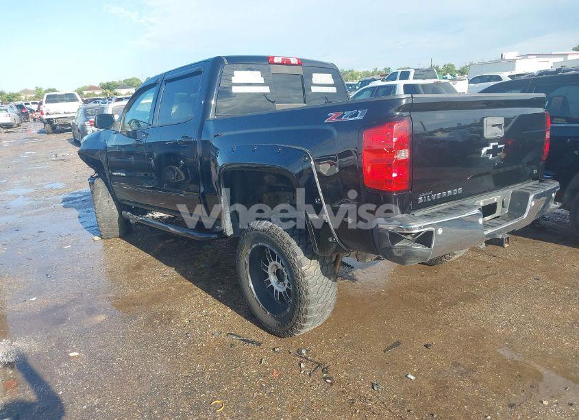 Photo 3 of 2015 Chevrolet Silverado 1500 2LT (VIN 3GCUKREC0FG137544)