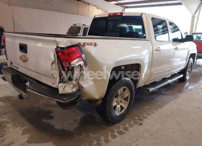 Photo 4 of 2015 Chevrolet Silverado 1500 1LT (VIN 3GCUKREC0FG209293)