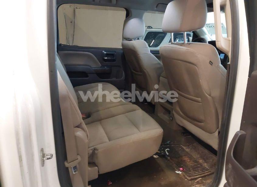 Photo 8 of 2015 Chevrolet Silverado 1500 1LT (VIN 3GCUKREC0FG209293)