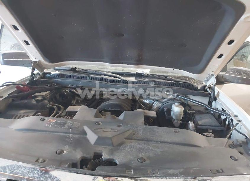 Photo 10 of 2015 Chevrolet Silverado 1500 1LT (VIN 3GCUKREC0FG222836)