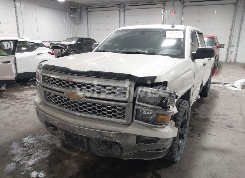 Photo 6 of 2015 Chevrolet Silverado 1500 1LT (VIN 3GCUKREC0FG222836)