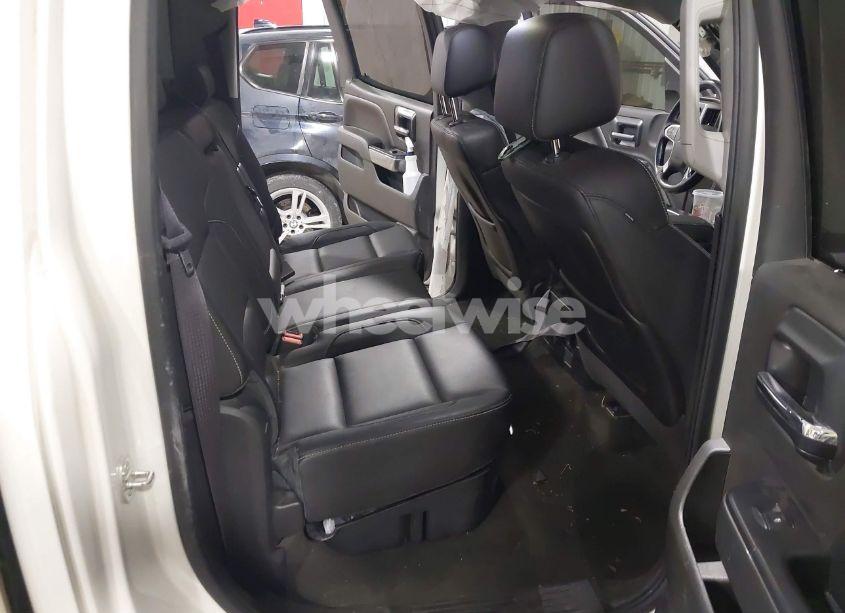 Photo 8 of 2015 Chevrolet Silverado 1500 1LT (VIN 3GCUKREC0FG222836)