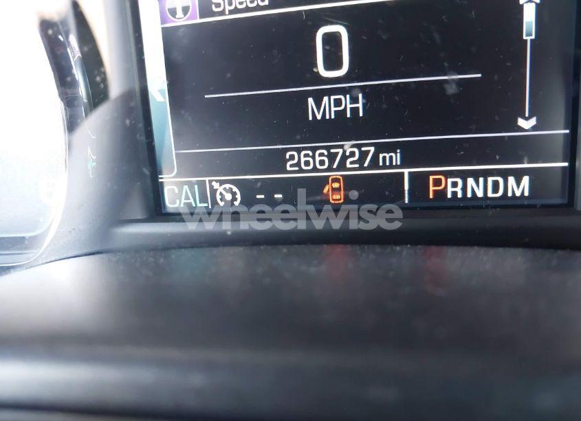 Photo 15 of 2015 Chevrolet Silverado 1500 1LT (VIN 3GCUKREC0FG263001)