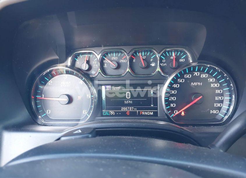 Photo 7 of 2015 Chevrolet Silverado 1500 1LT (VIN 3GCUKREC0FG263001)