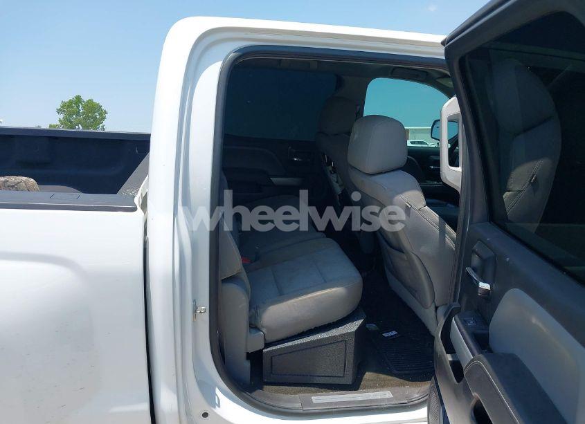 Photo 8 of 2015 Chevrolet Silverado 1500 2LT (VIN 3GCUKREC0FG303156)