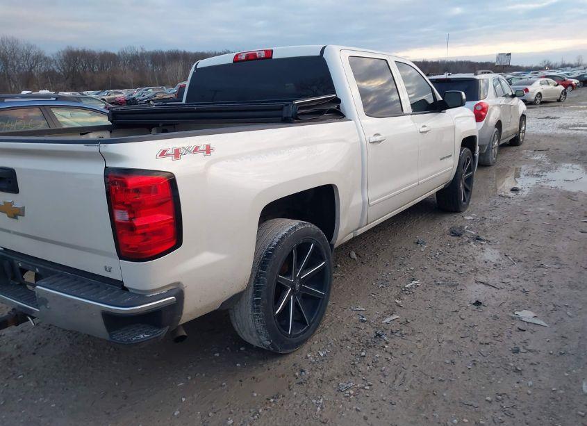 Photo 4 of 2015 Chevrolet Silverado 1500 1LT (VIN 3GCUKREC0FG363826)
